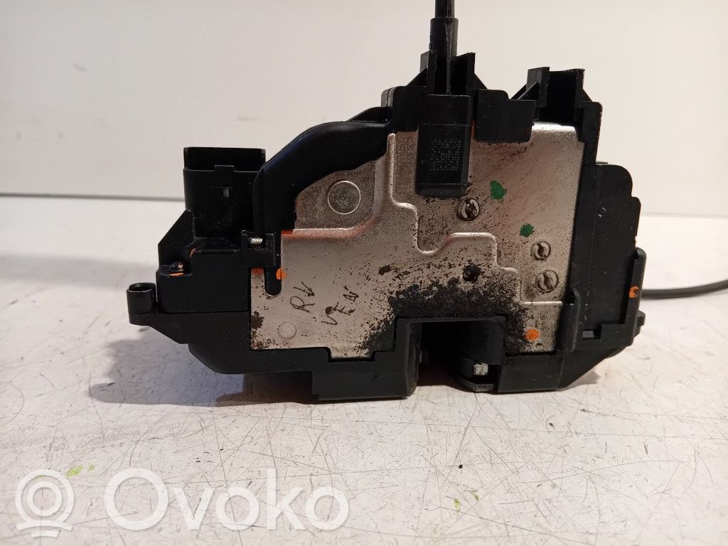 Renault Megane III Etuoven lukko 