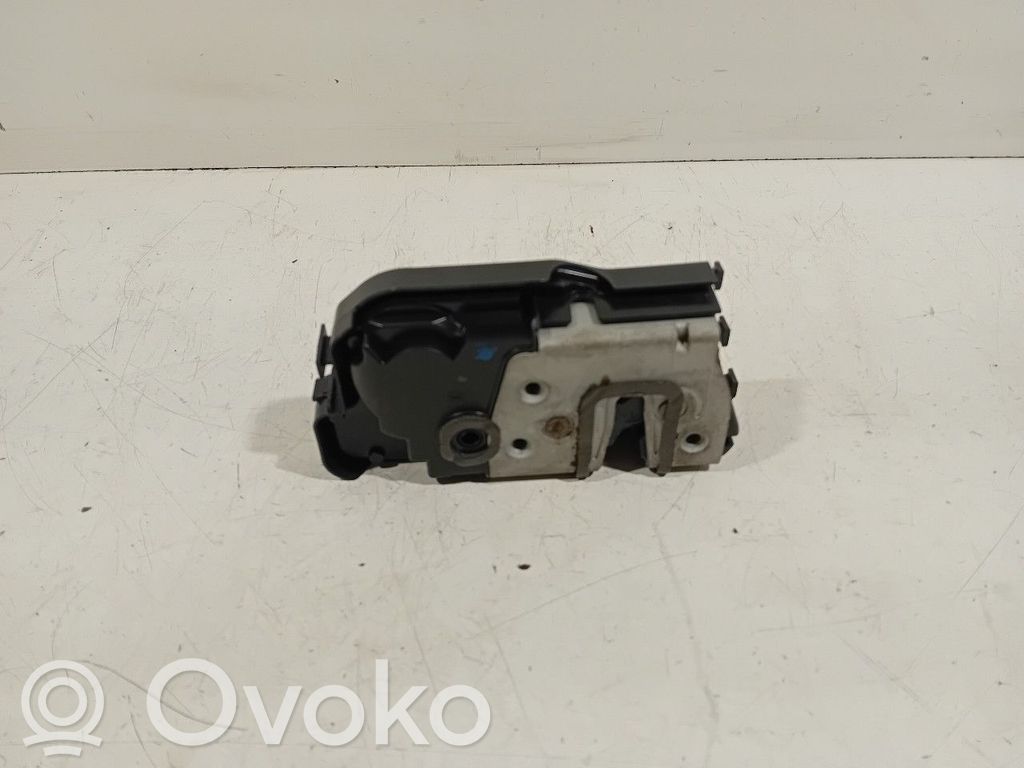 Ford Puma Aizmugurē slēdzene 