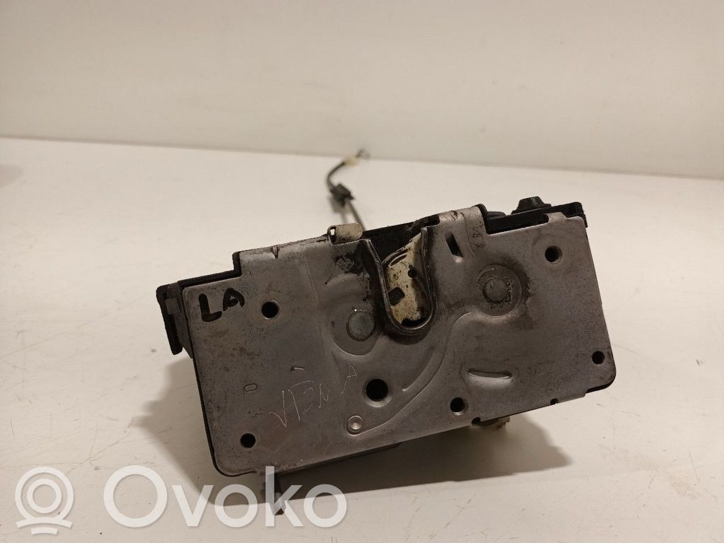 Opel Corsa D Aizmugurē slēdzene 