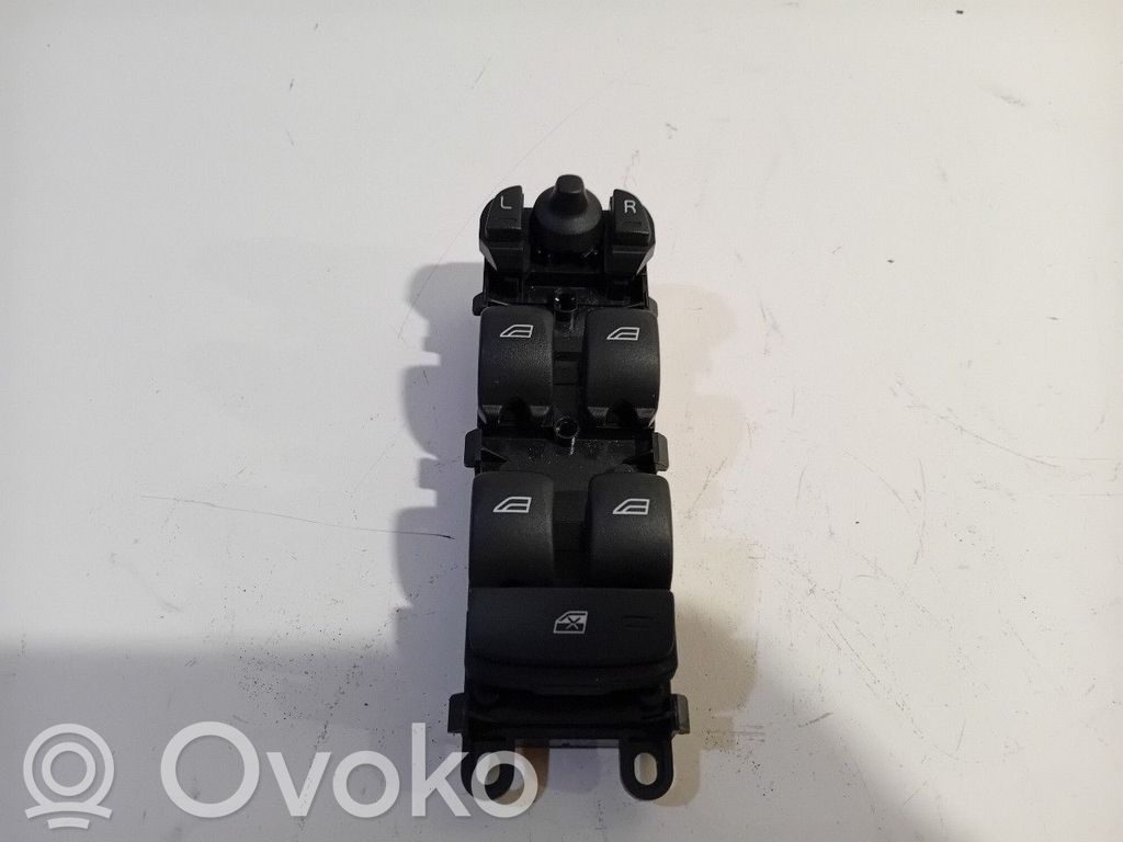 Volvo V40 Electric window control switch 