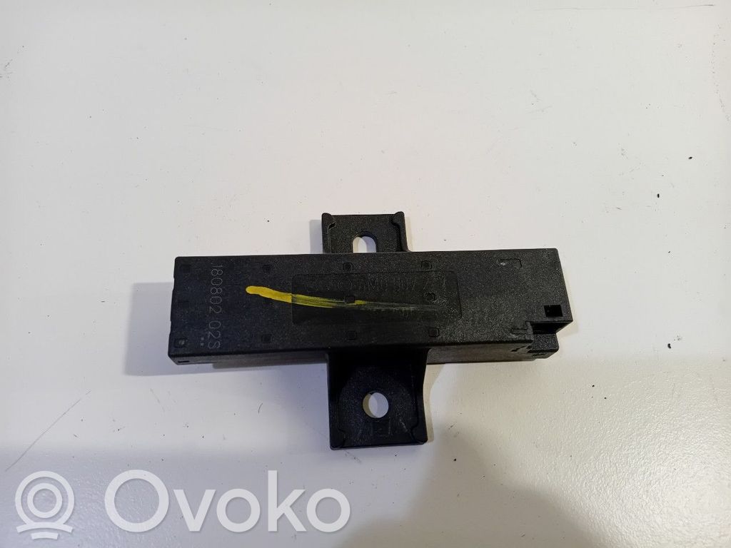 Volkswagen Touareg III Antena aérea GPS 