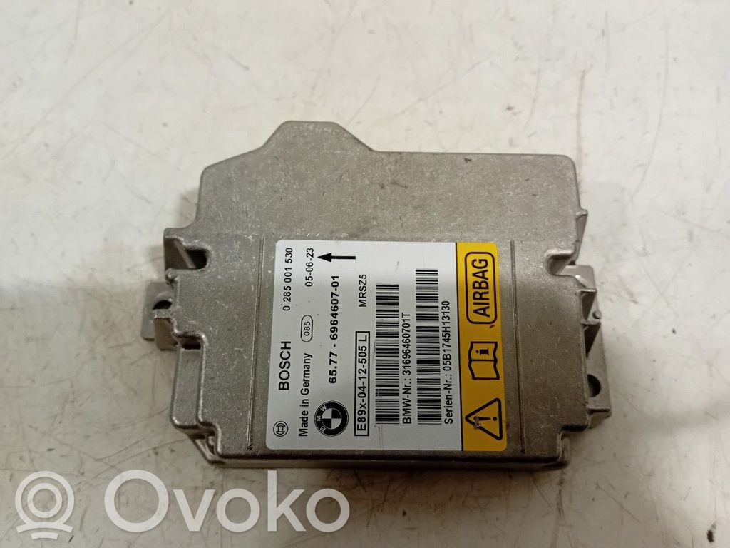 Unidad de control/módulo del Airbag   31696460701T