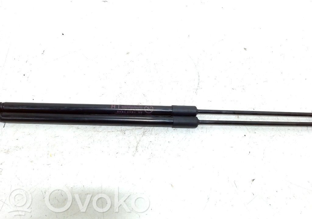 KIA Xceed Tailgate/trunk strut/damper 