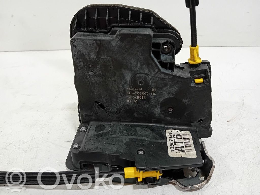 Opel Astra K Takaoven lukko 