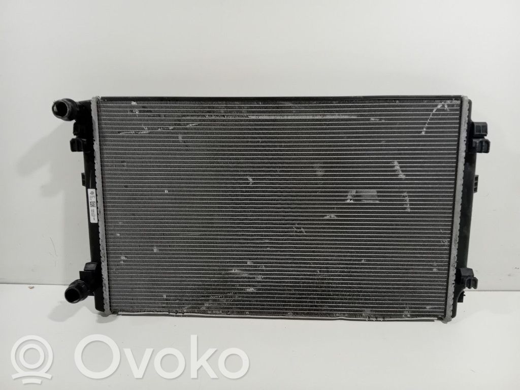 Volkswagen Golf VII Coolant radiator 