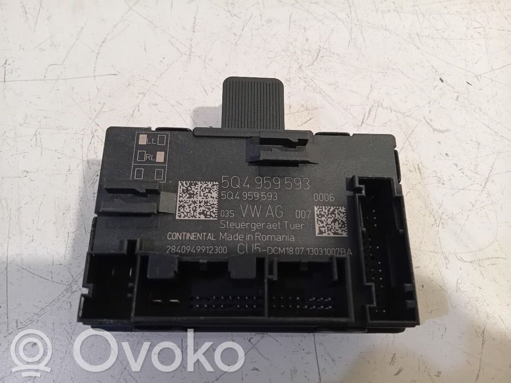 Seat Leon (5F) Door central lock control unit/module 
