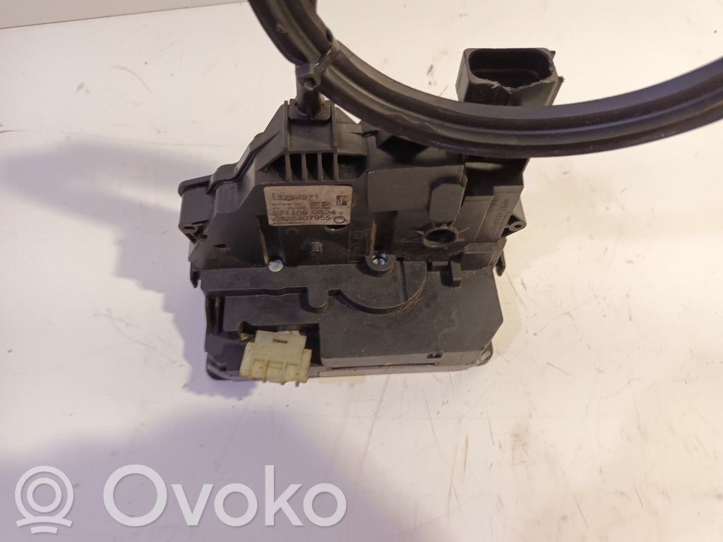 Opel Corsa D Priekinės durys 