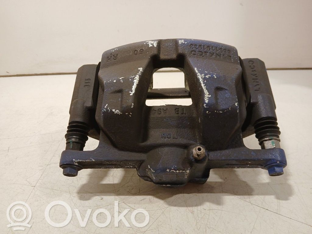 Lynk & co 01 Etujarrusatula 