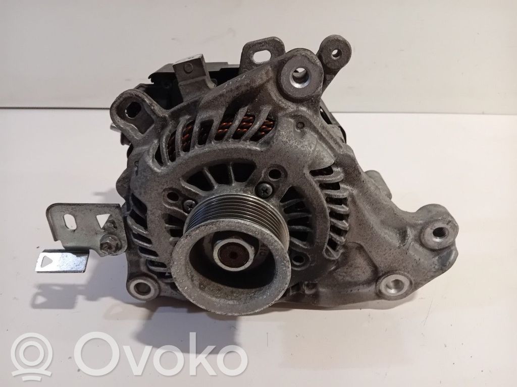 Suzuki Swift III Ģenerators 