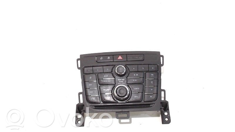 Opel Zafira C Unidad de control de la consola central 