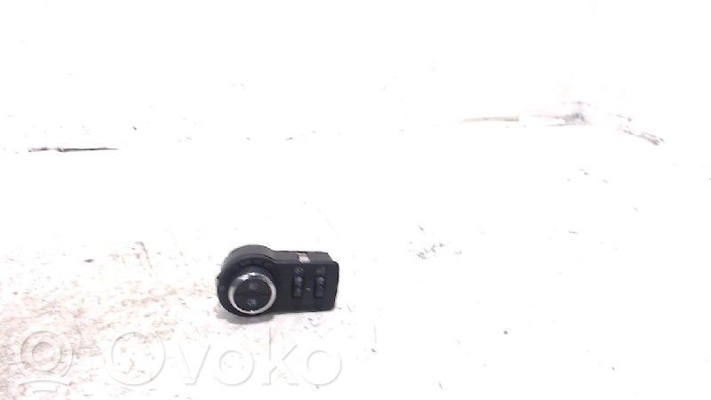 Opel Insignia A Light switch 