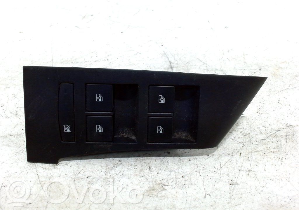 Opel Astra J Electric window control switch 