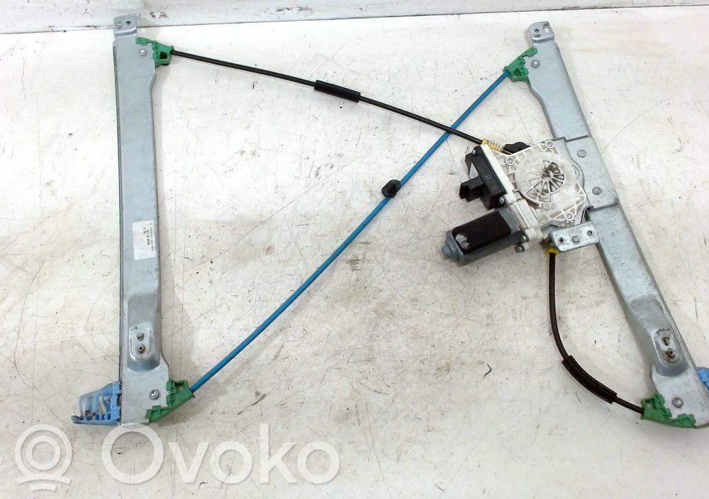 Citroen C2 Front door window regulator with motor 