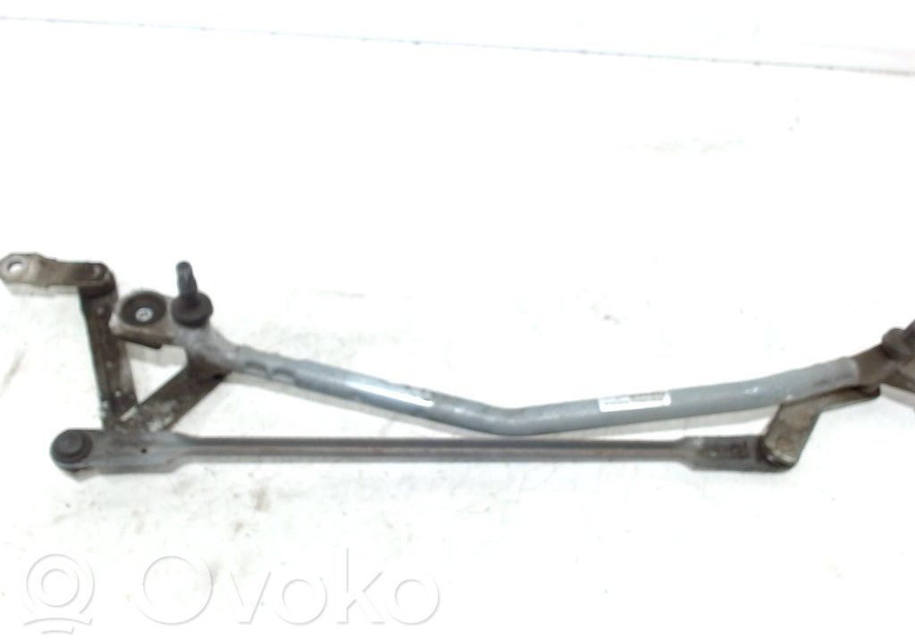 Volvo V40 Front wiper linkage 