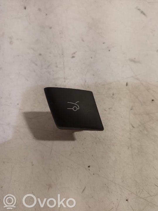 Tailgate/trunk/boot open switch   96665447ZD