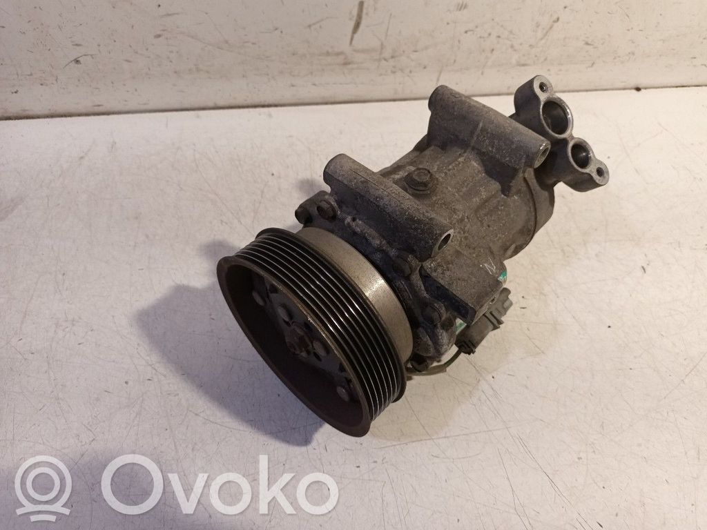 Renault Twingo II Air conditioning (A/C) compressor (pump) 