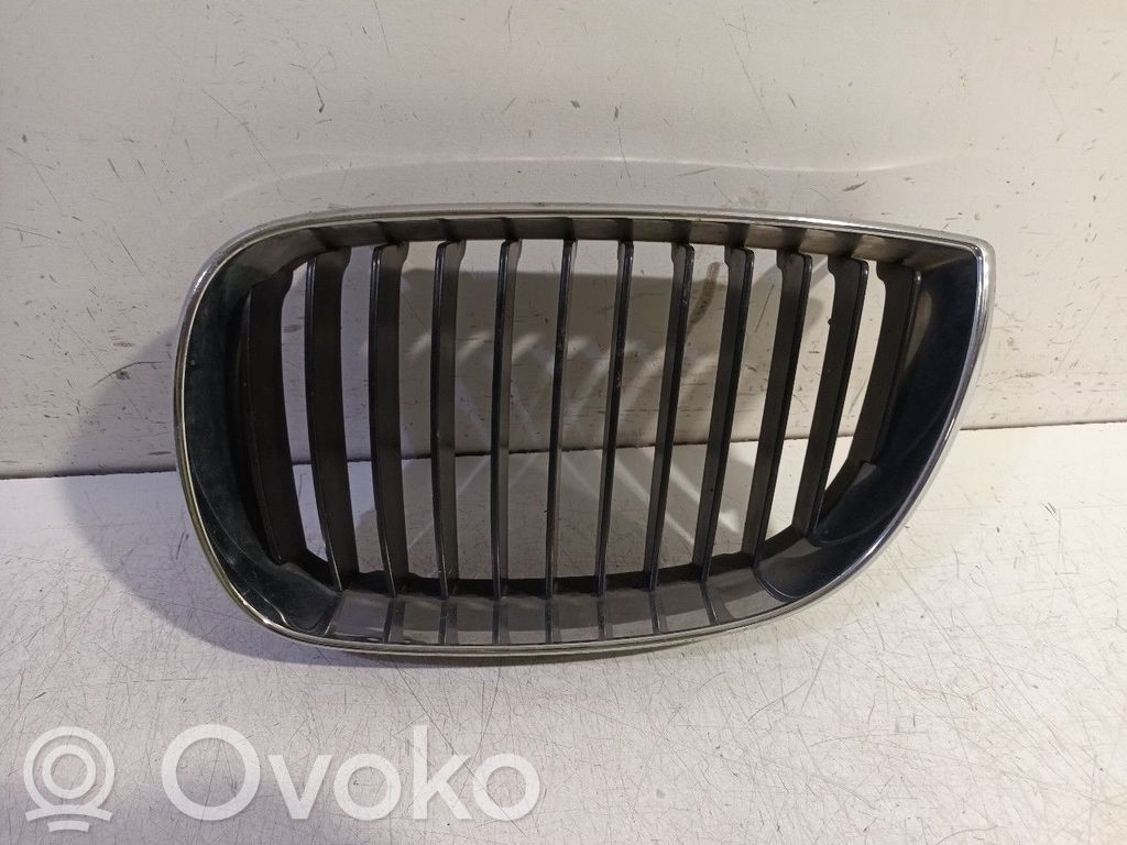 Grille de calandre avant