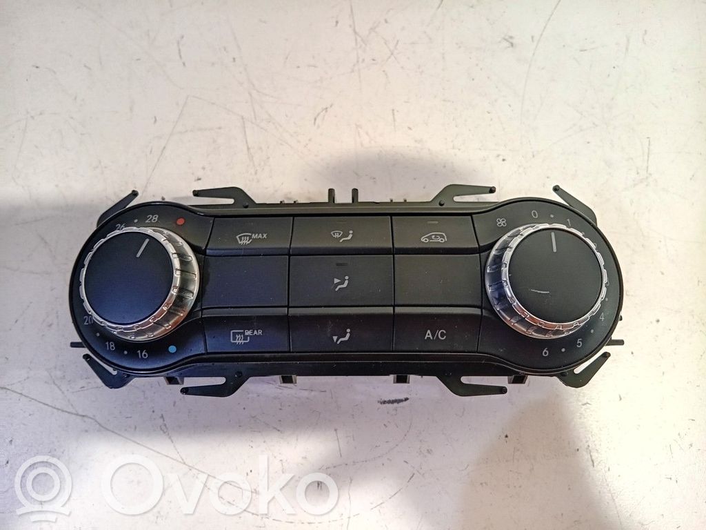Mercedes-Benz A W176 Panel klimatyzacji 