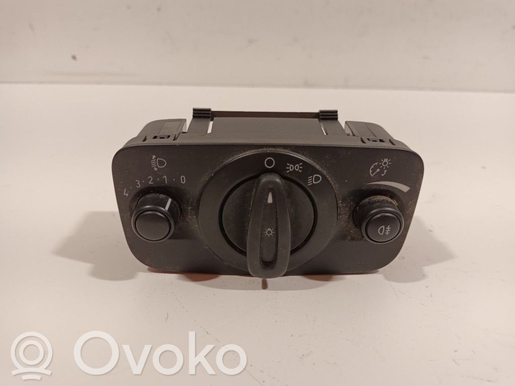 Ford Fiesta Light switch 