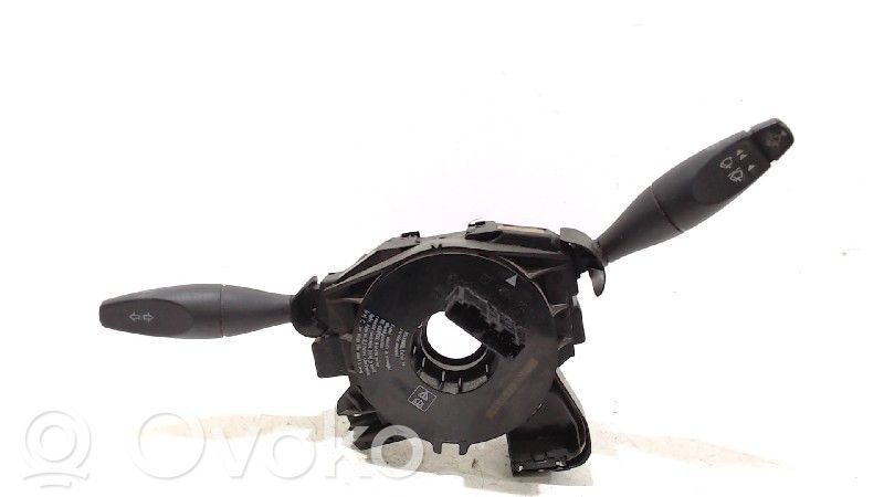 Ford Focus Interruptor/palanca de limpiador de luz de giro 