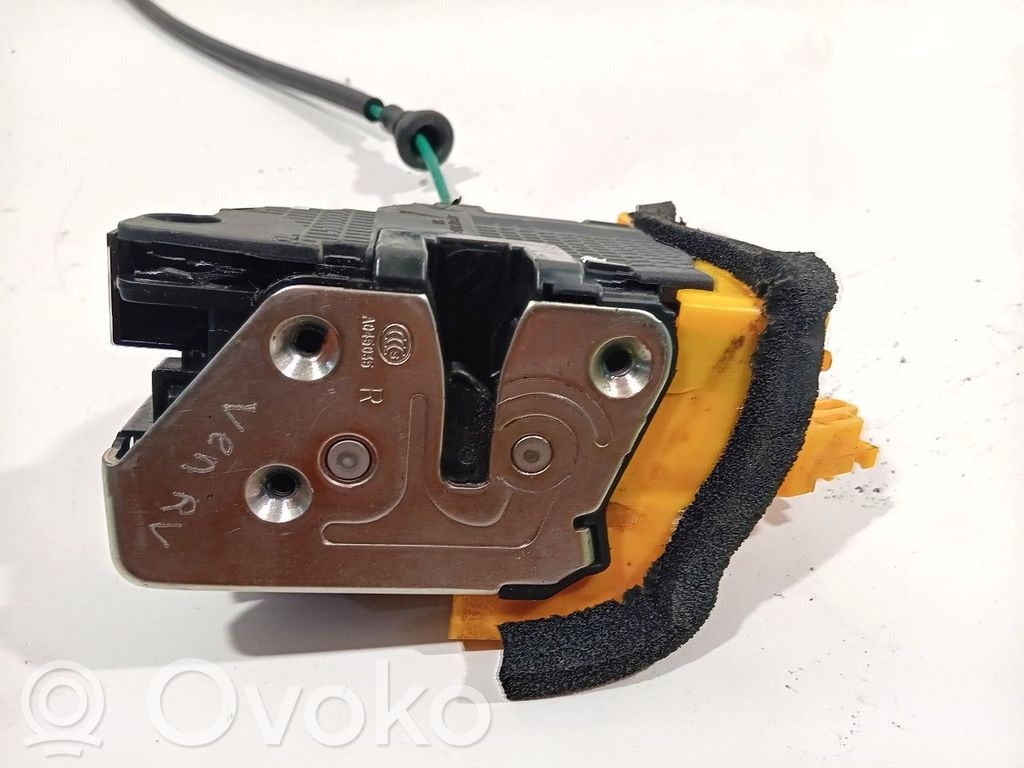 KIA Pro Cee'd II Front door lock 