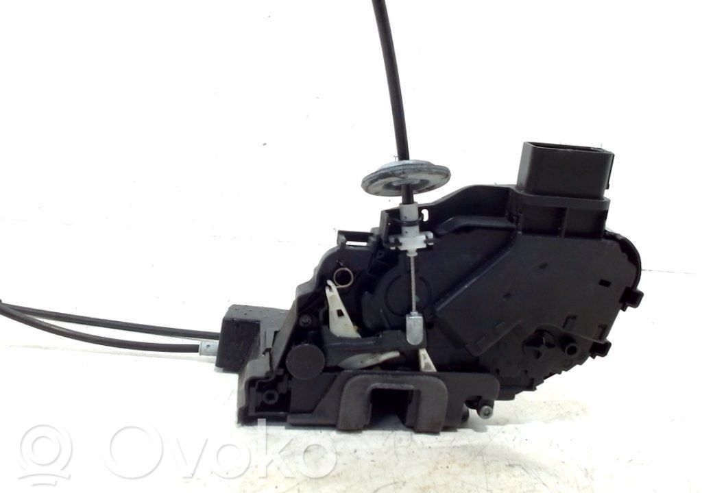 Drzwi przednie   6W8A21813AC