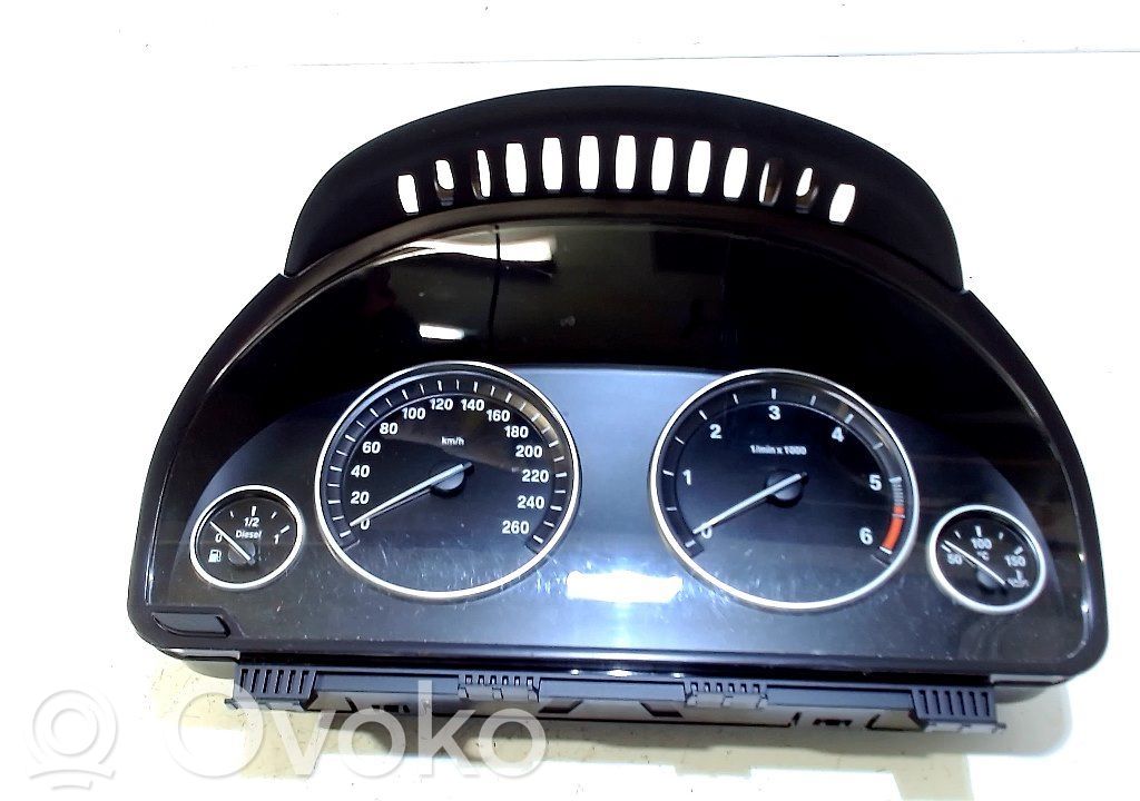 BMW X3 F25 Speedometer (instrument cluster) 