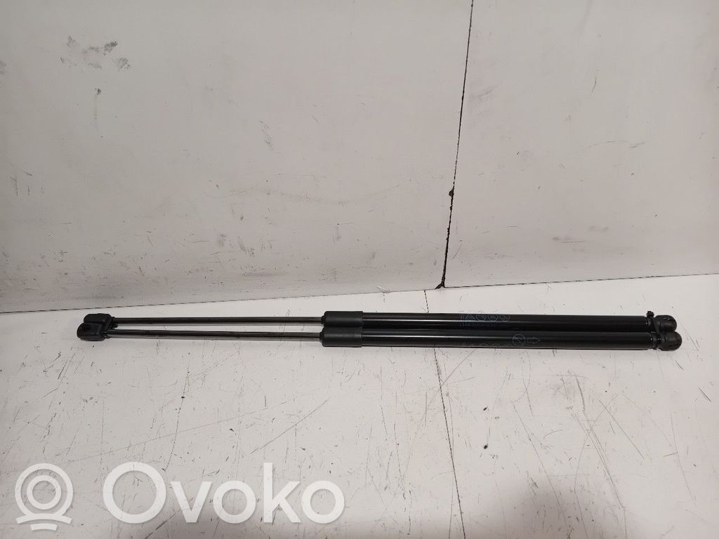 Ford Puma Tailgate/trunk strut/damper 