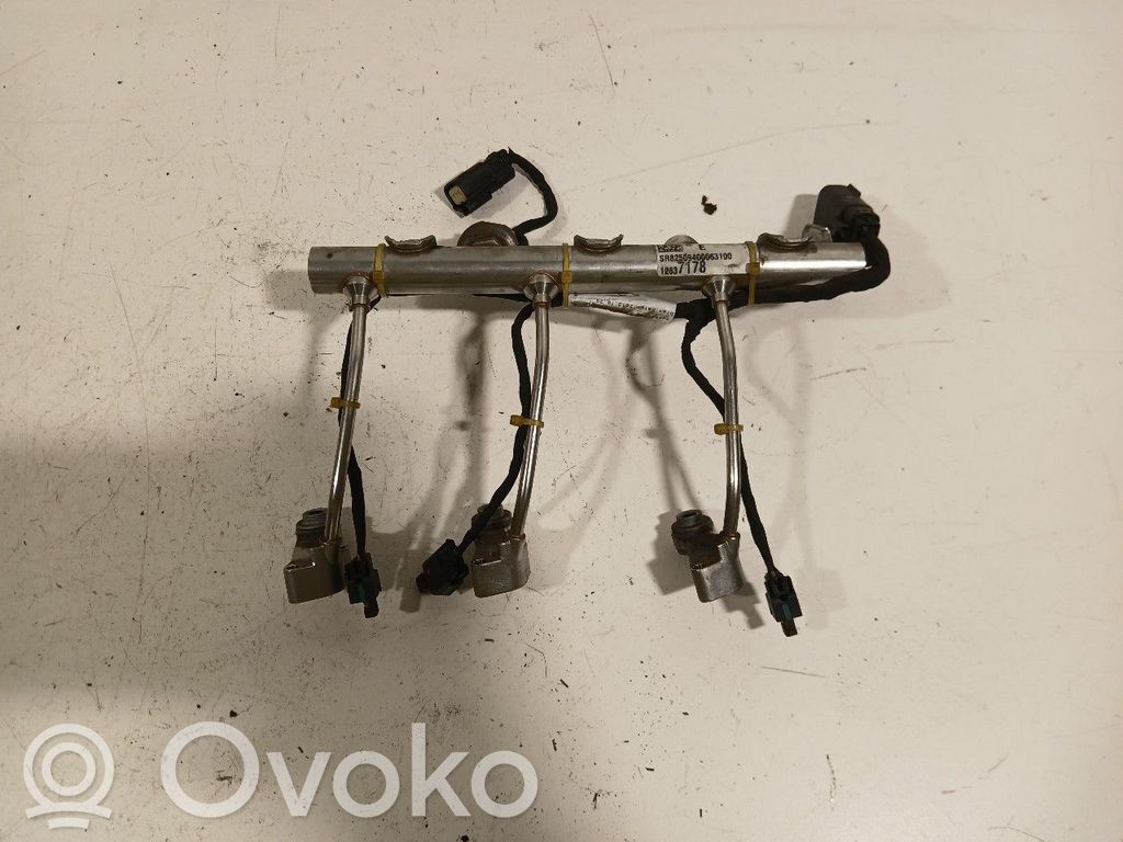 Opel Corsa E Polttoaineen ruiskutuksen syöttöletku 