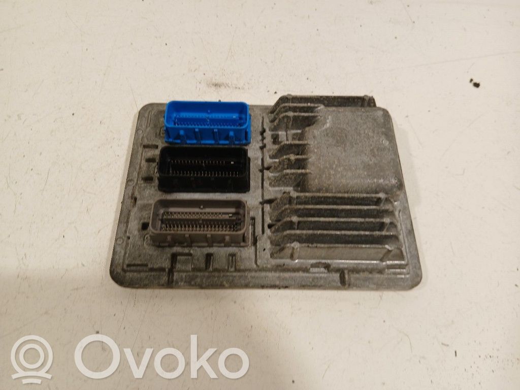Opel Corsa E Calculateur moteur ECU 