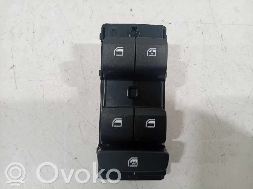 Hyundai Bayon Interruptor del elevalunas eléctrico 