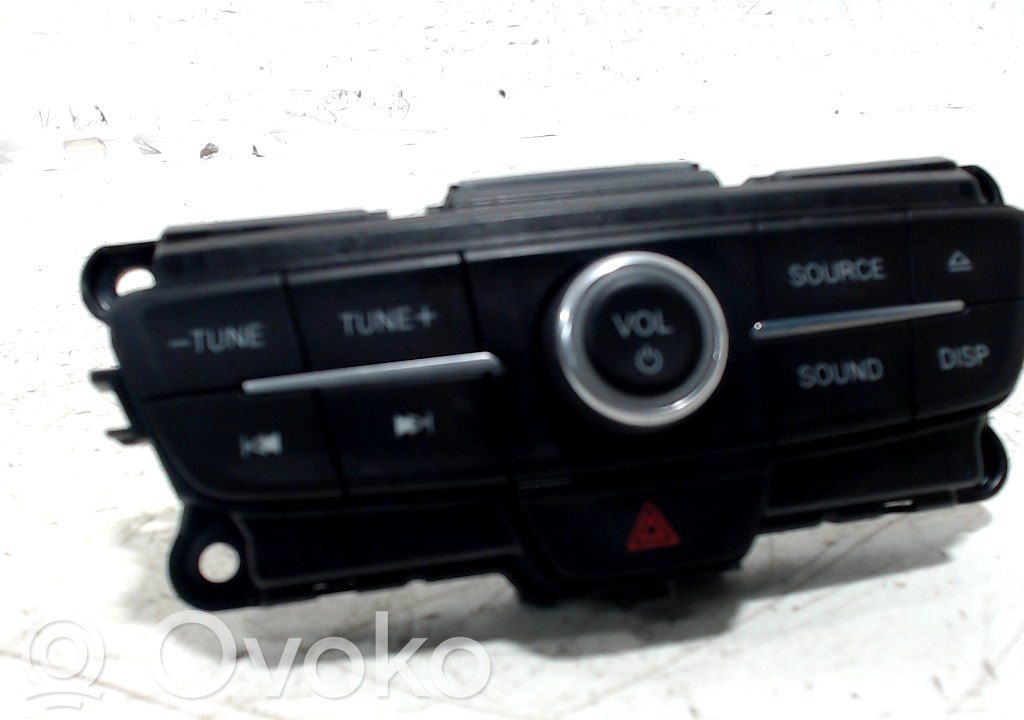 Ford Focus Steering wheel buttons/switches 