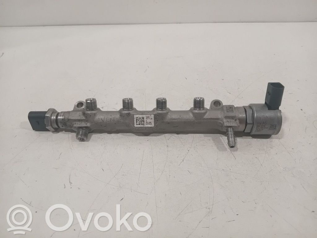 Skoda Octavia Mk4 Fuel injector supply line/pipe 