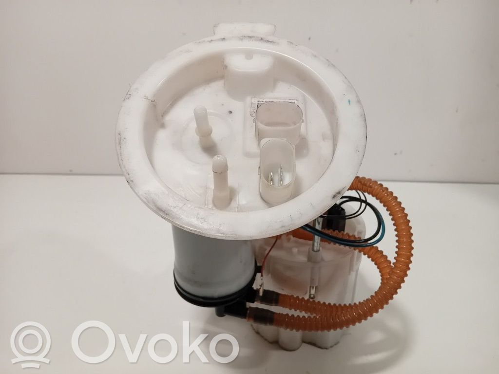 BMW 1 F20 F21 Pompa paliwa w zbiorniku 