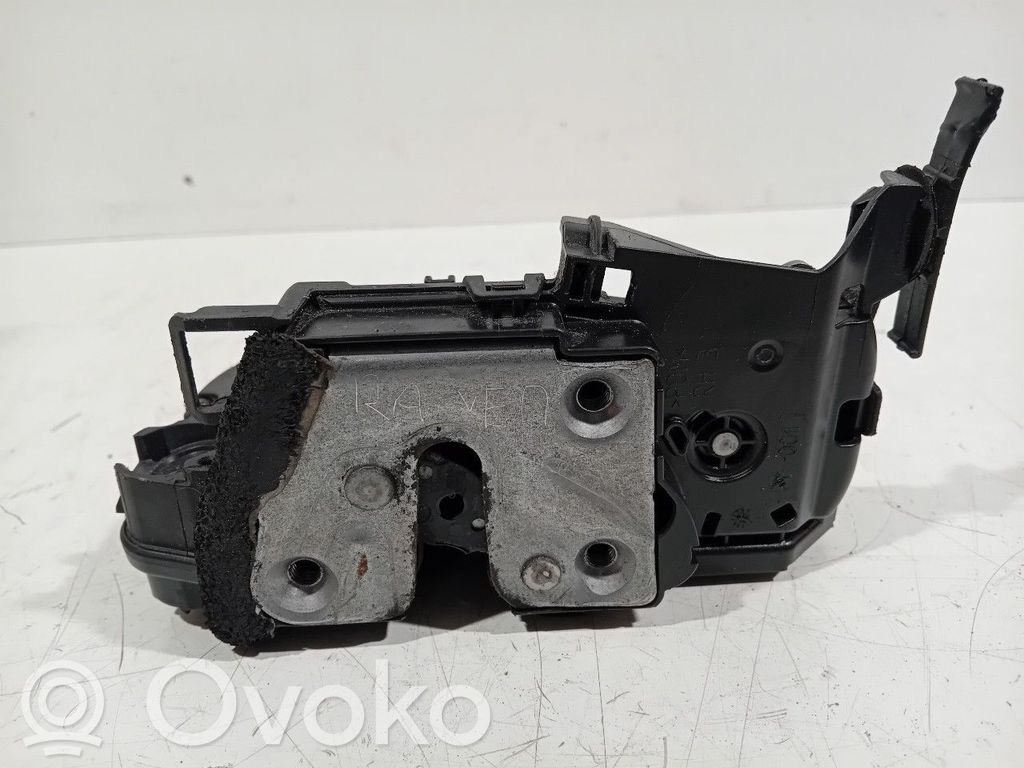 Renault Captur Front door lock 