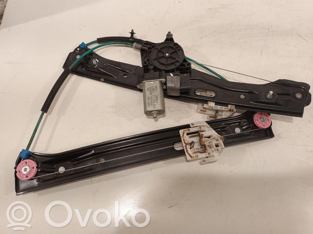 BMW 1 F20 F21 Front door window regulator with motor 