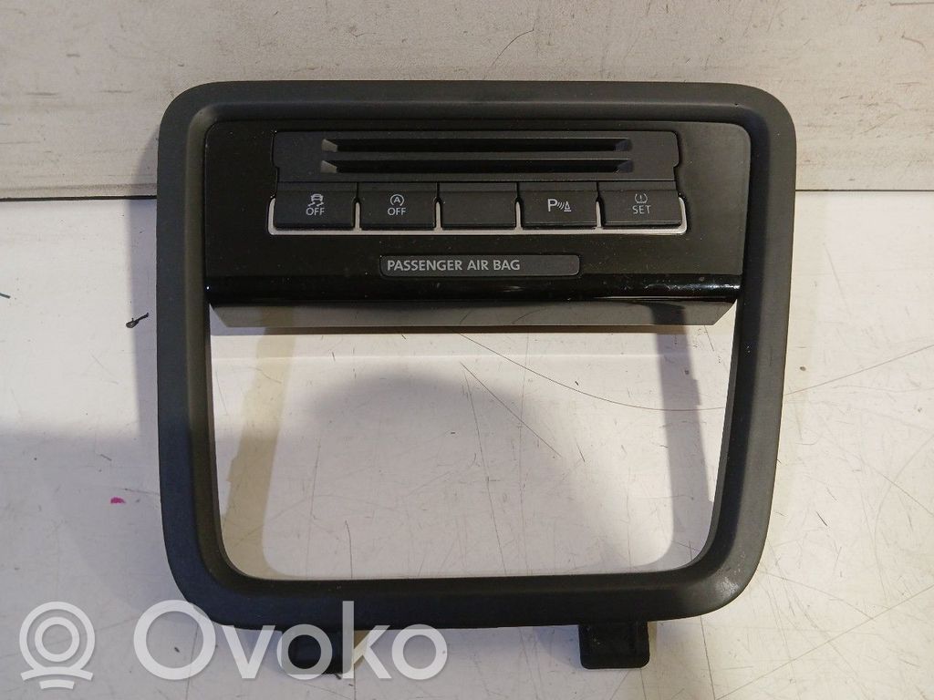 ESP (stability program) switch   7N1927132H