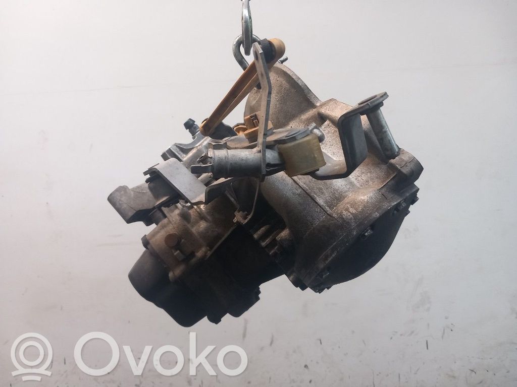 Opel Adam Manualna 5-biegowa skrzynia biegów 