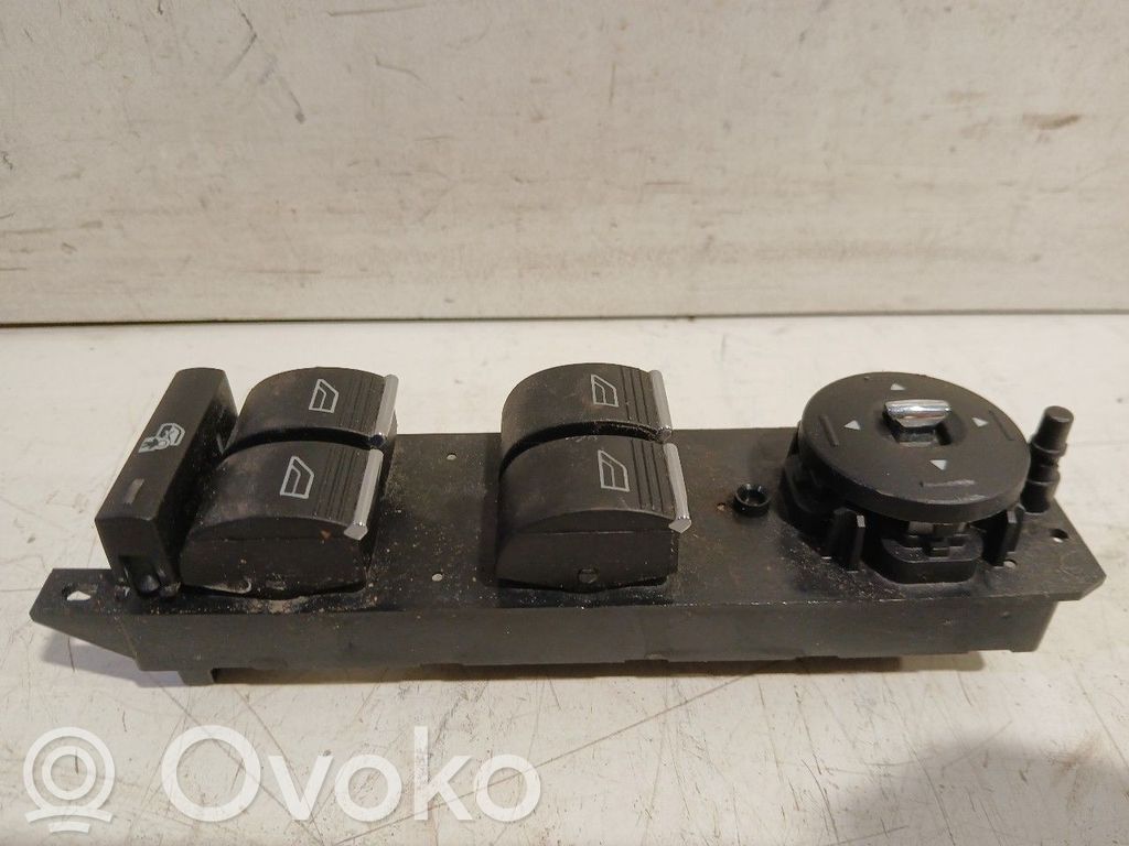 Ford Grand C-MAX Electric window control switch 