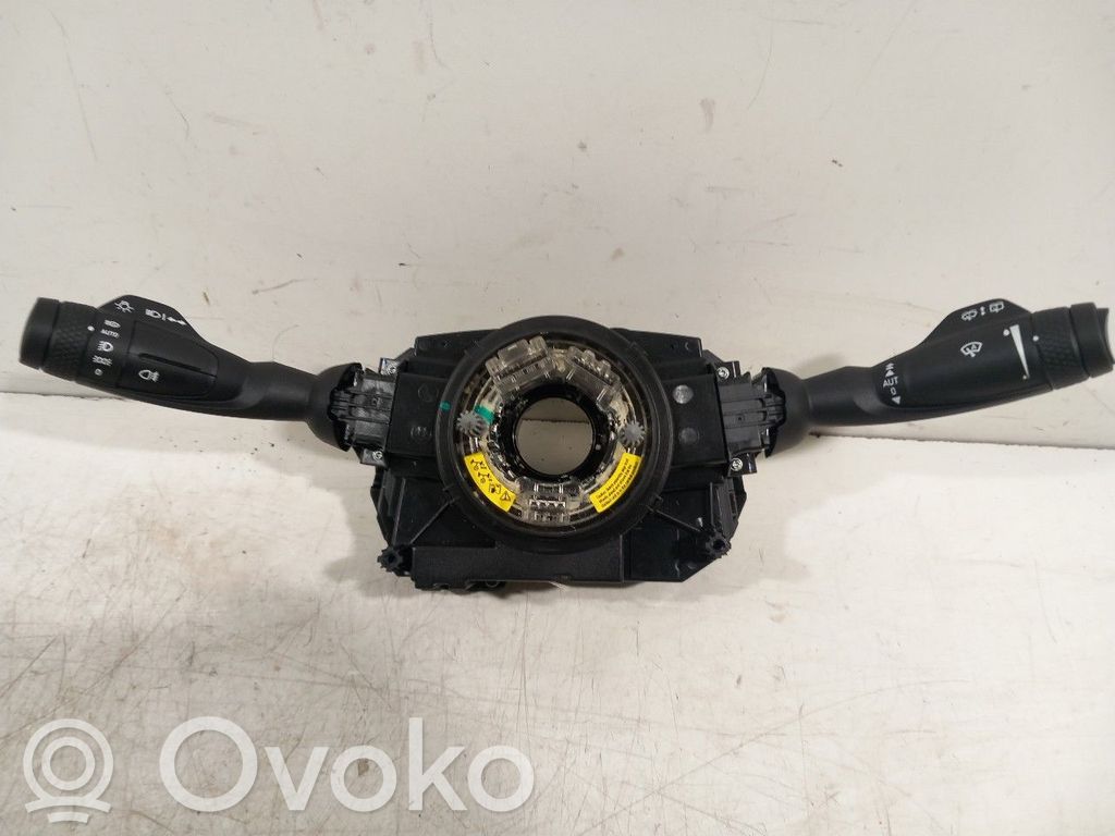 Lynk & co 01 Interruptor/palanca de limpiador de luz de giro 