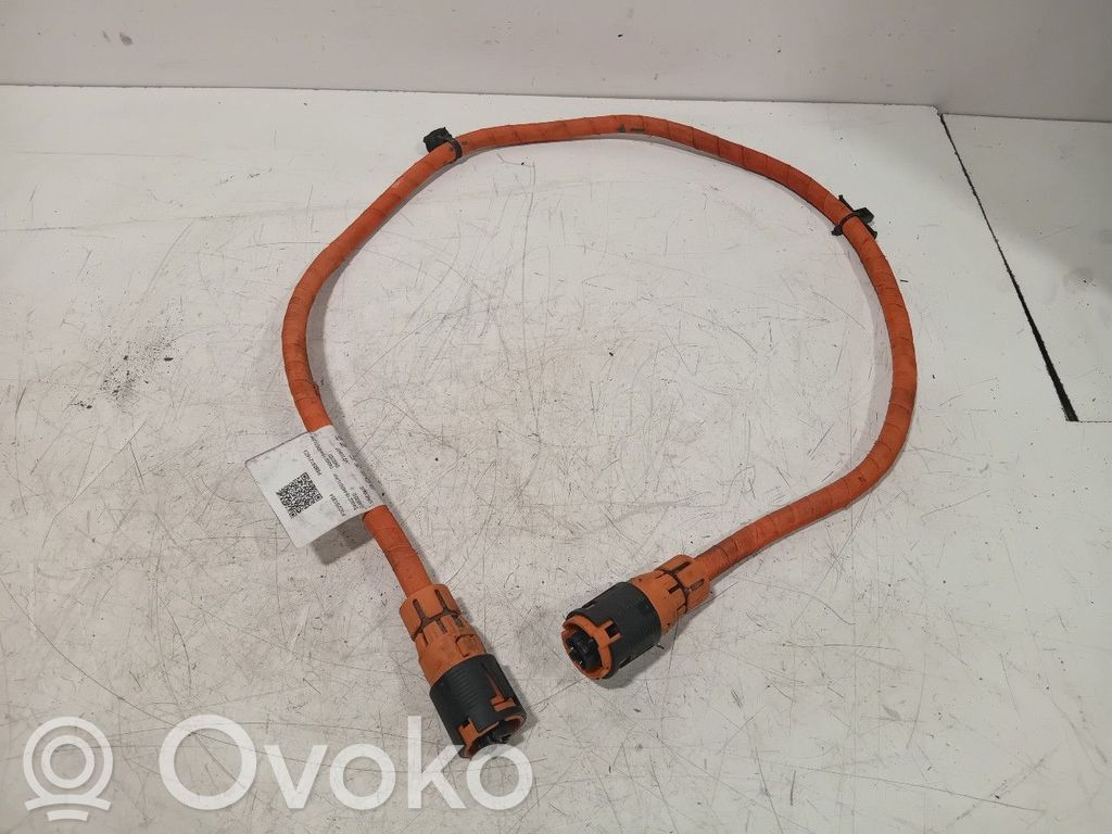 Lynk & co 01 Boîte de jonction haute tension 
