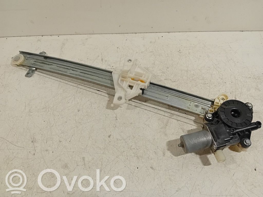 Suzuki Celerio Regulador de puerta delantera con motor 