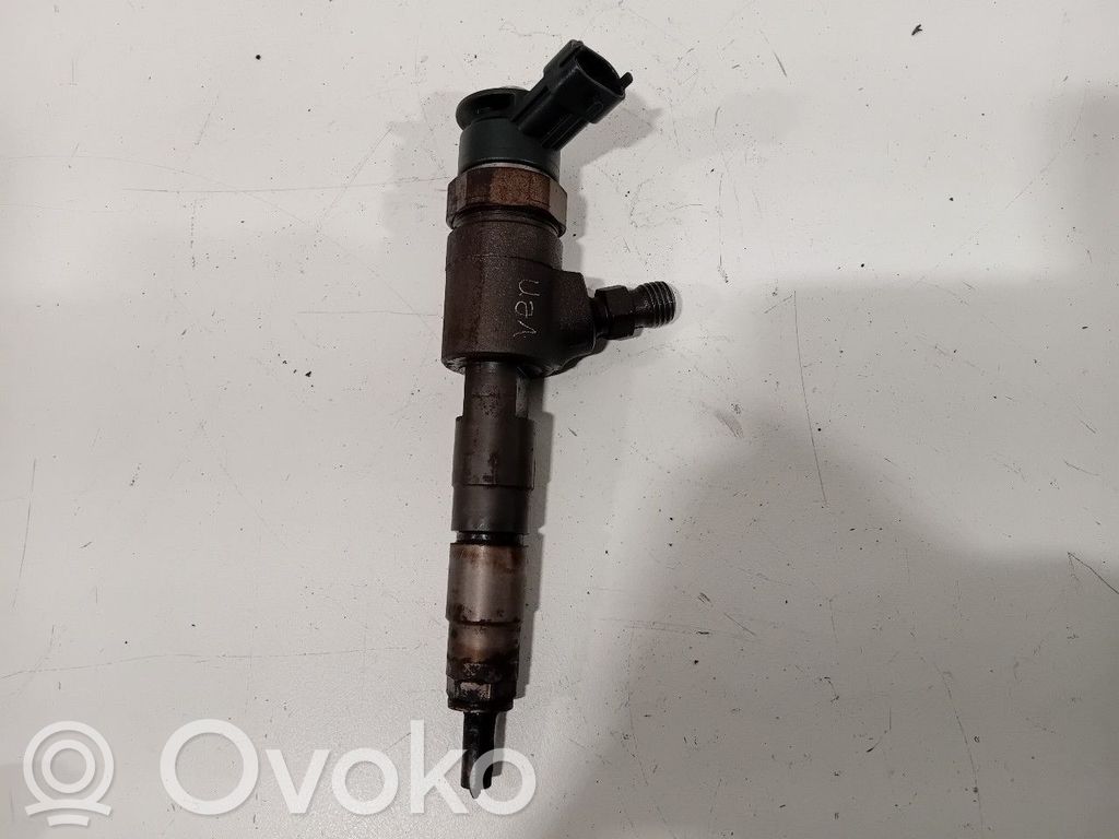 Fuel injector   027766