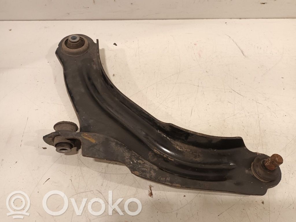 Renault Clio IV Front control arm 