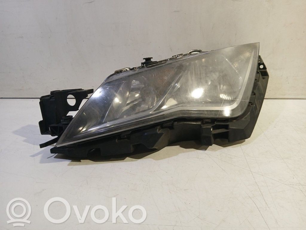 Seat Leon (5F) Headlight/headlamp 