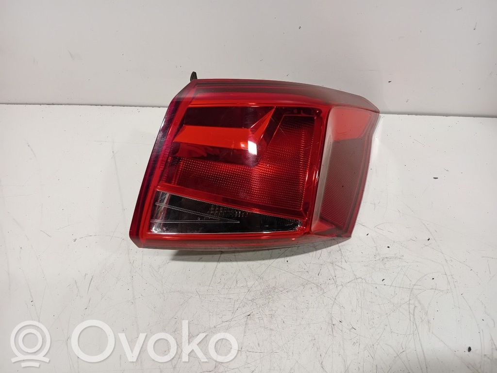 Seat Arona Lampă spate în caroserie 