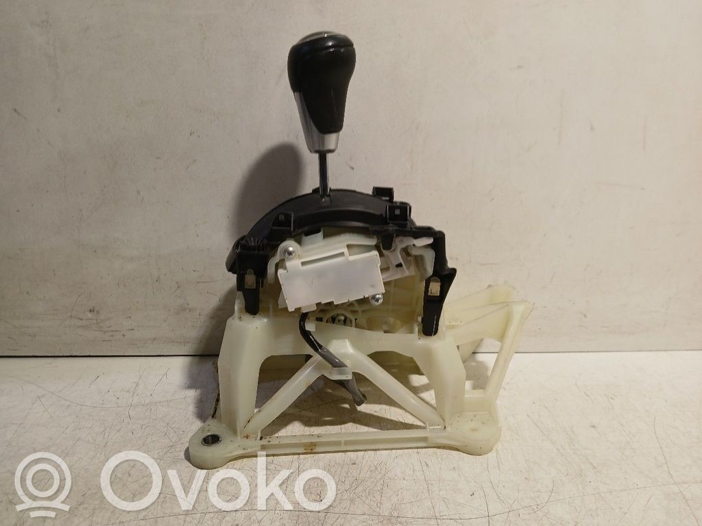 Gear shift cable linkage   K3605