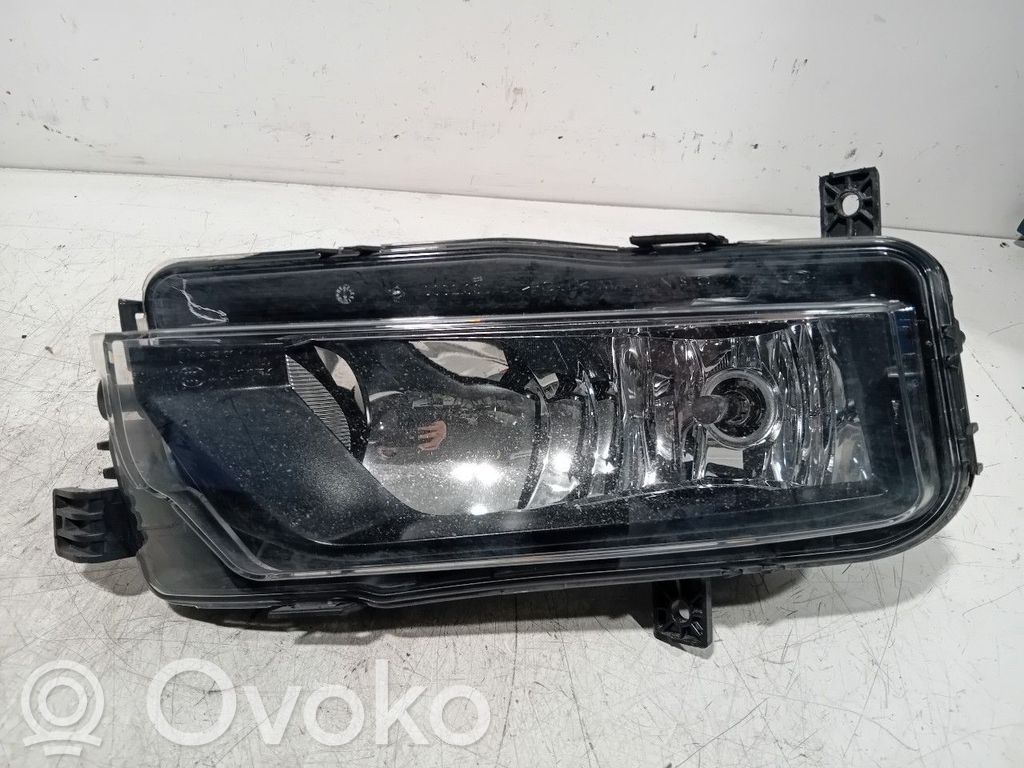 Volkswagen Caddy Światło przeciwmgłowe przednie 