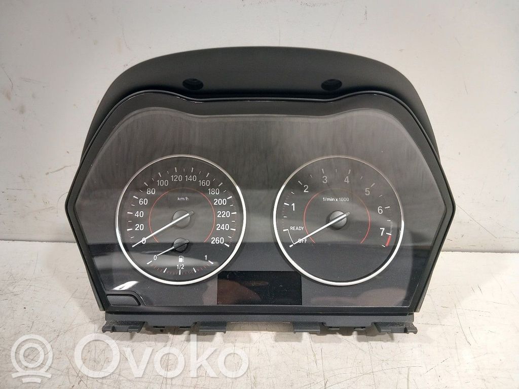 BMW 1 F20 F21 Nopeusmittari (mittaristo) 