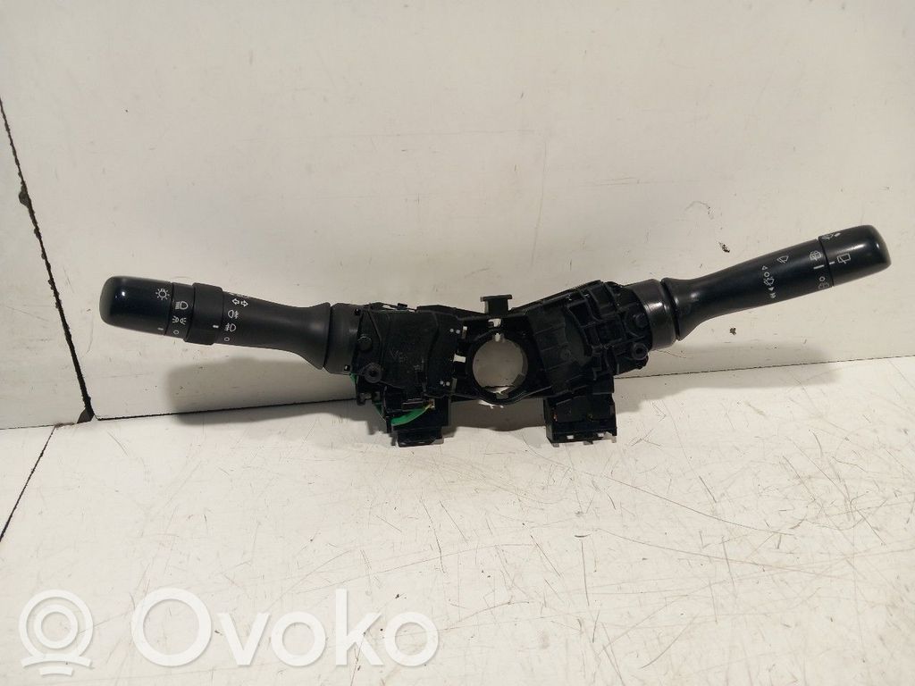 Toyota Aygo AB40 Wiper turn signal indicator stalk/switch 